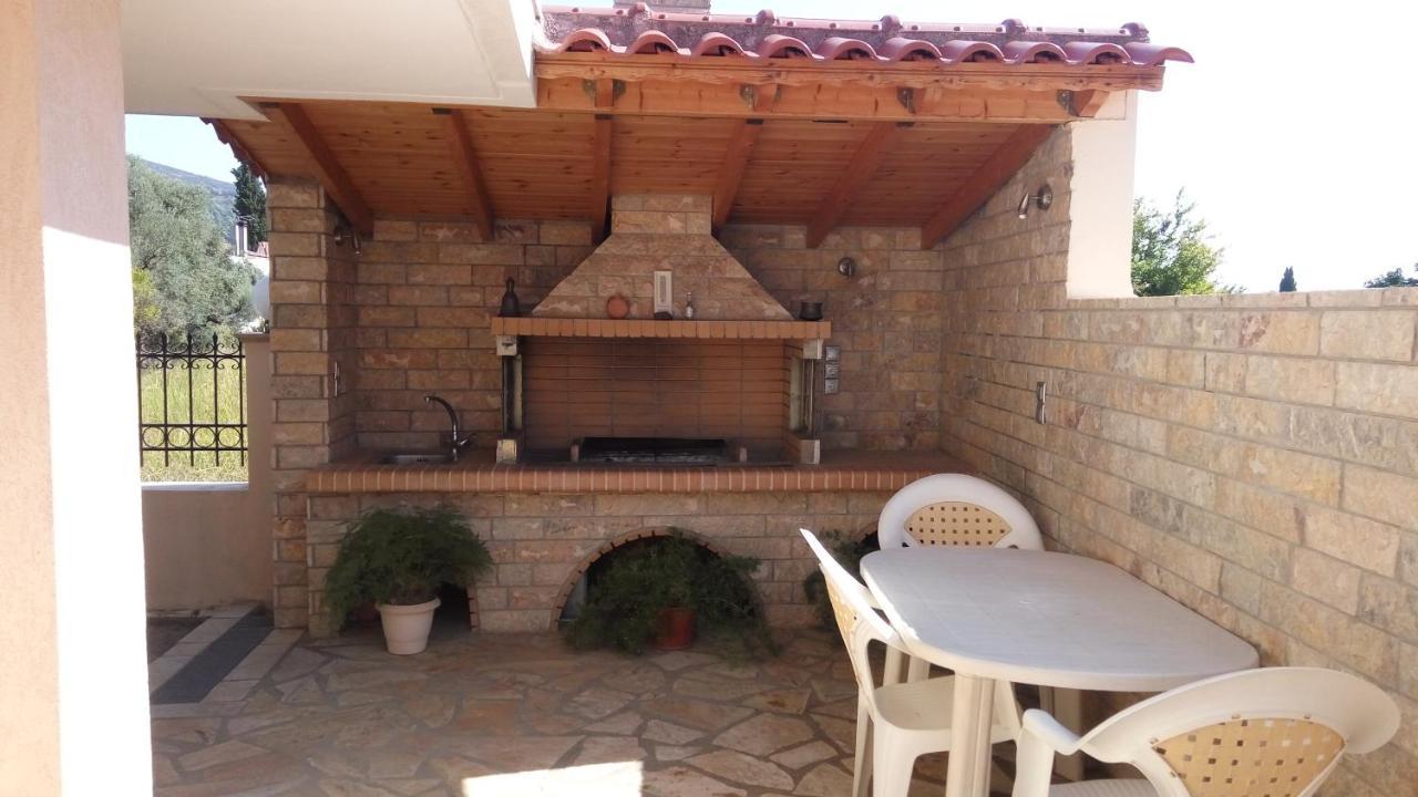 Ήσυχο Σπίτι Στη Ναύπακτο Apartment Nafpaktos Exterior photo